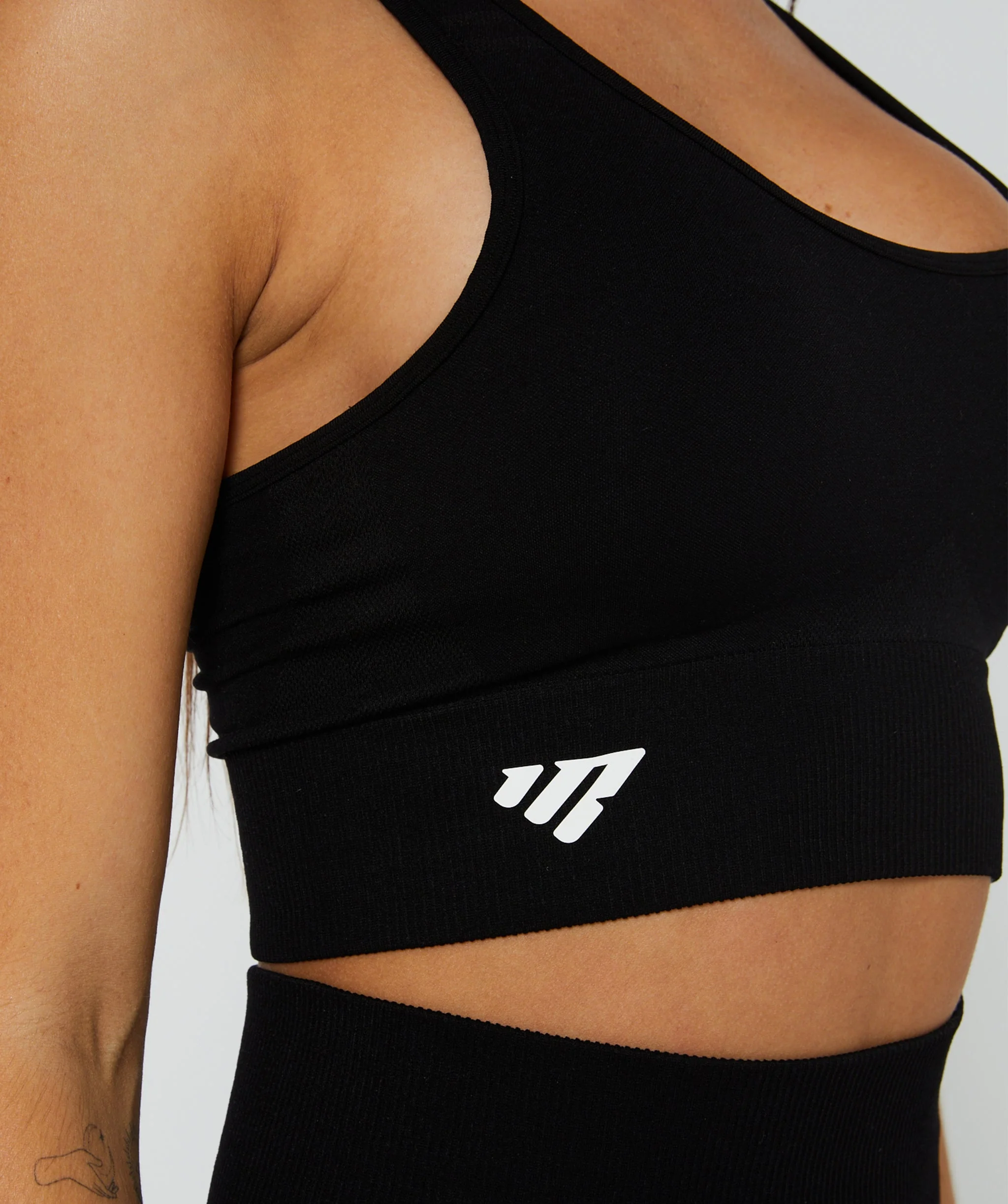 Luxe Seamless Sports Bra (Black) by OneMoreRep - Image 3
